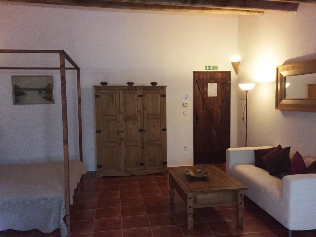 Hotel Mas Pelegri Seriñá Quarto foto